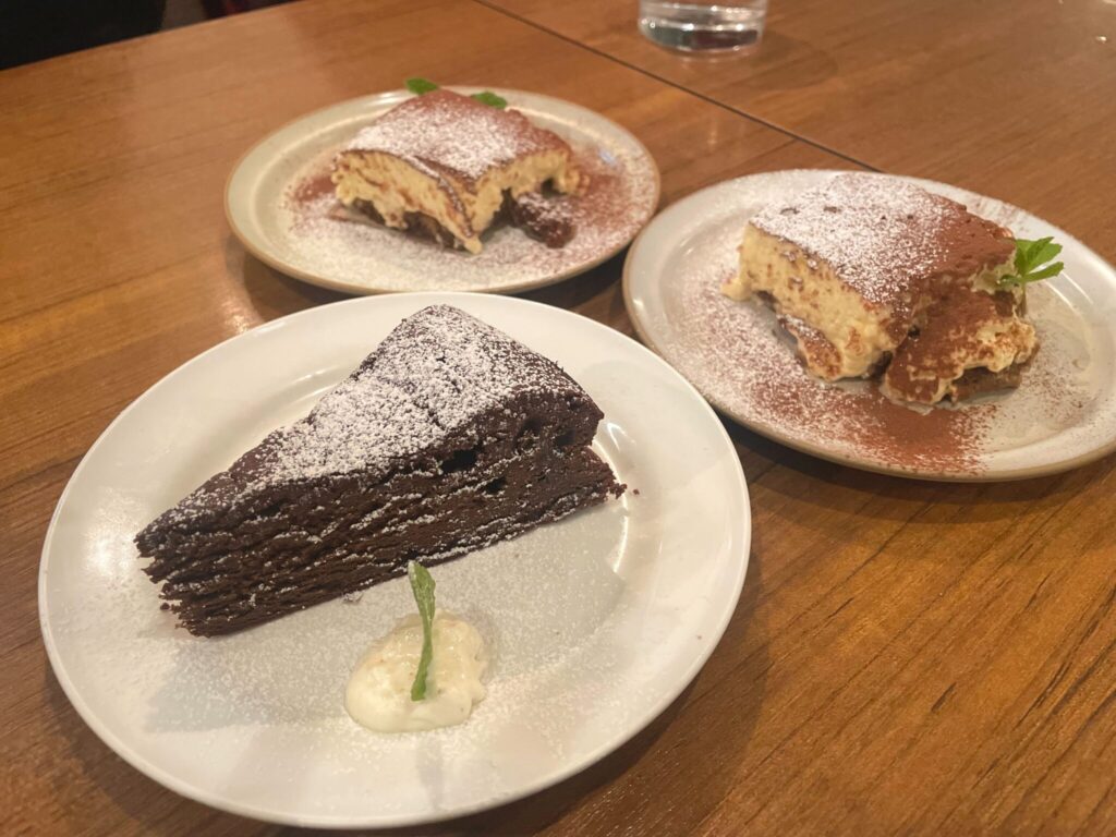 ガトーショコラとティラミス